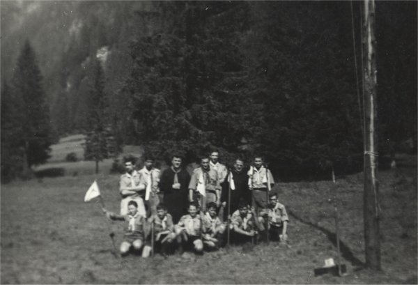 07/1963 Alta Sq. di S.M.Rovere e San Liberale- val di Gares- campo delle acque tonanti-I capi Sq.con assistenti e capi